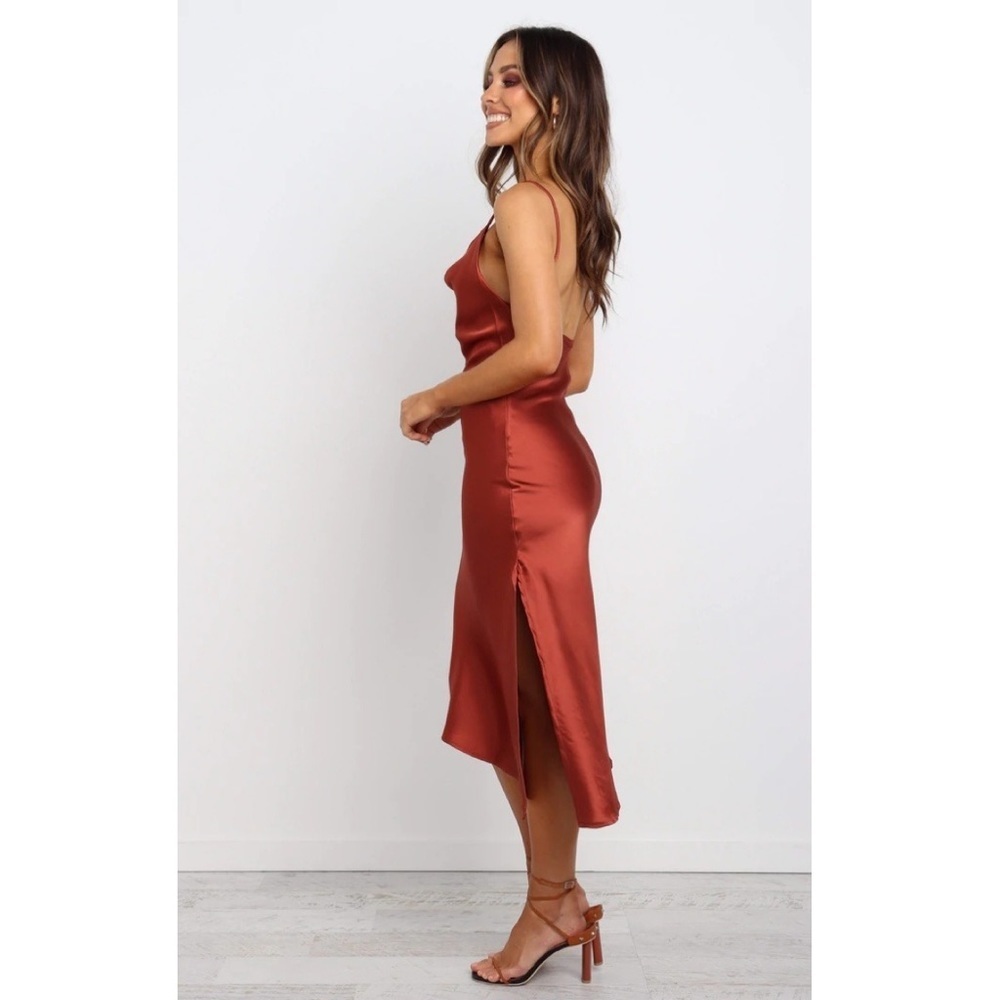 Princess Polly rust Satin asymmetrical midi dress New - Picture 2 of 5